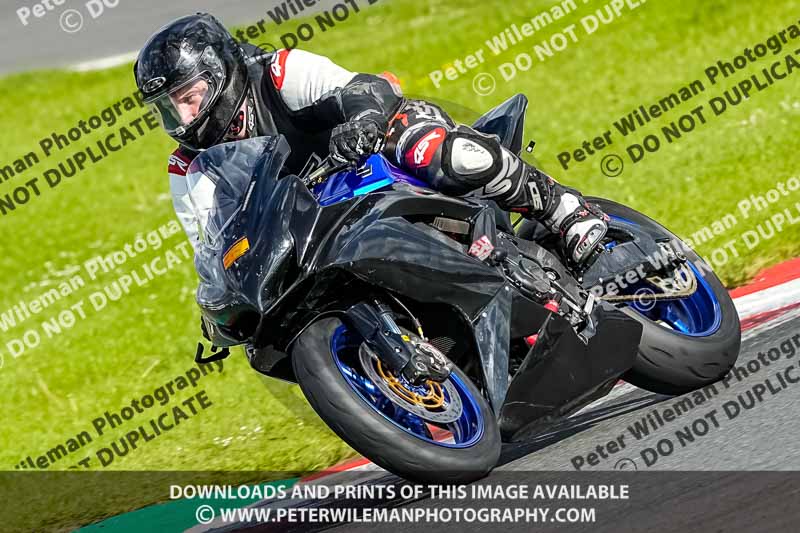 donington no limits trackday;donington park photographs;donington trackday photographs;no limits trackdays;peter wileman photography;trackday digital images;trackday photos